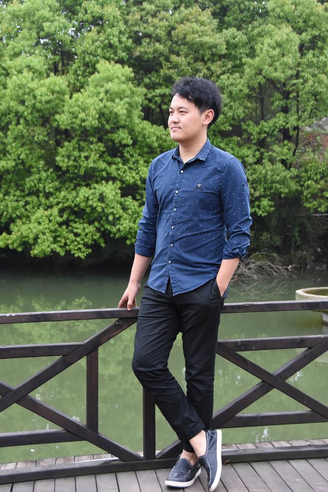 黄帆:恪守平凡匠心 传承百年紫砂_传统