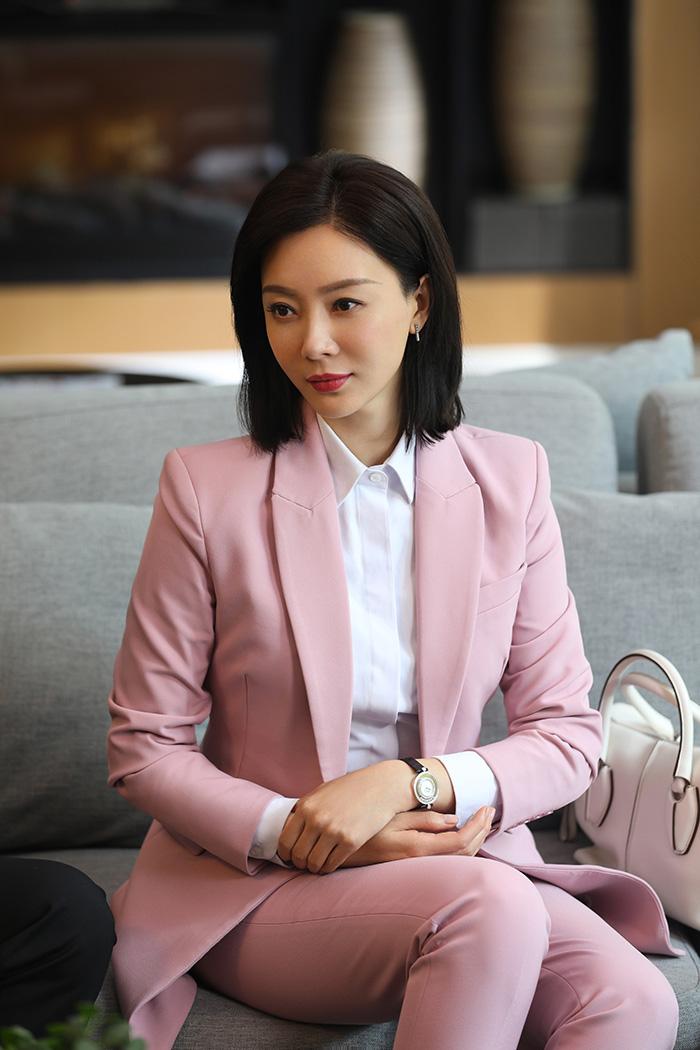 《谁说我结不了婚》里为什么程璐比田蕾桃花更多?三个细节暴露真相