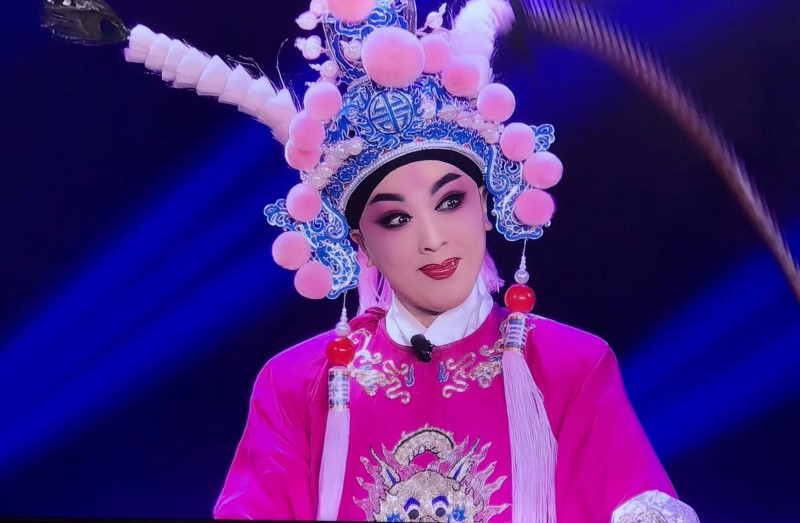 成风英唱大戏岂能当儿戏