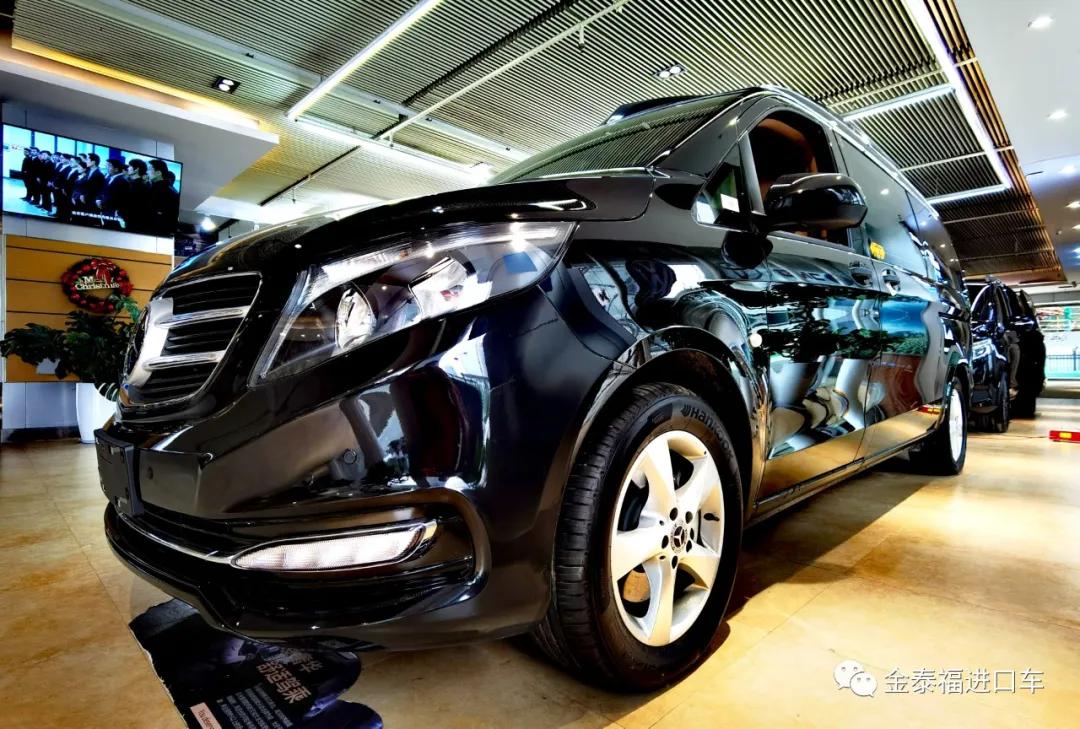 精致时尚中满满的艺术格调西安金泰福奔驰v9私人定制豪华商务车