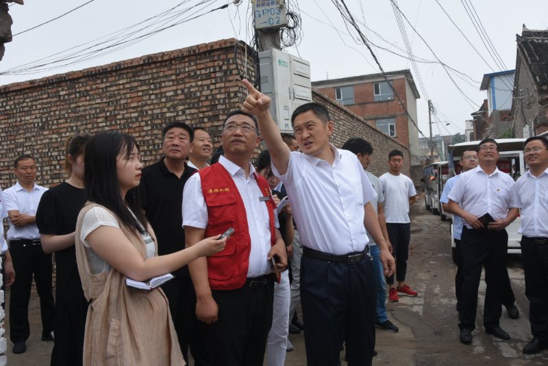 淮阳区区长王毅带队督导检查创卫工作