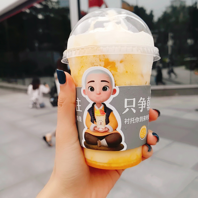 台风鹦鹉将至风啸雨骤一杯一禅小和尚奶茶慰你心暖你身