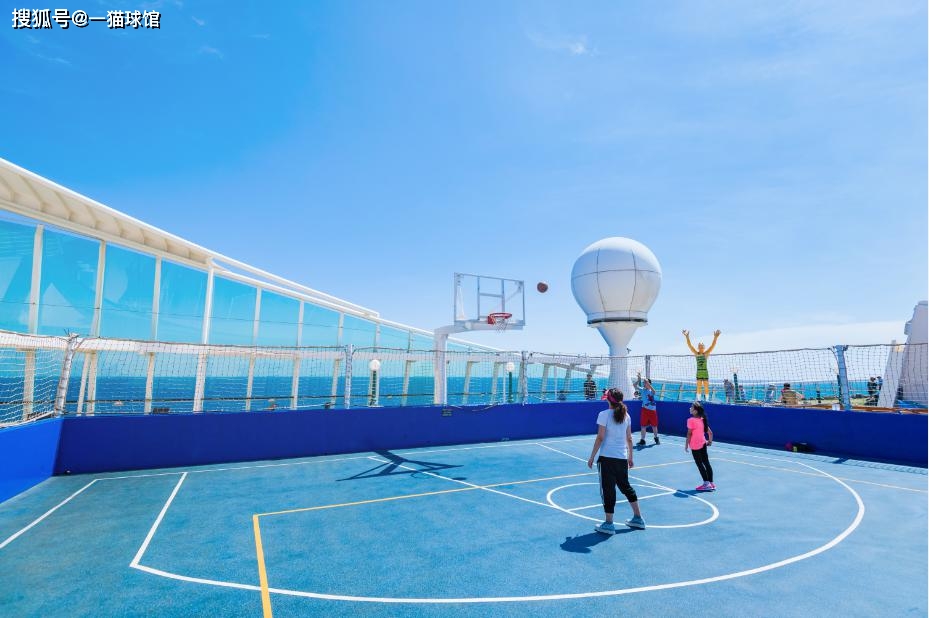 你是一个篮球场谁让你变成一件艺术品了