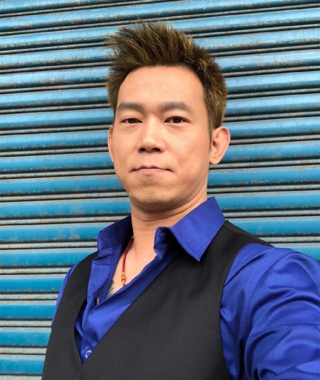 红极一时的功夫童星,长大后却锒铛入狱,出狱后成知名导演_颜正国