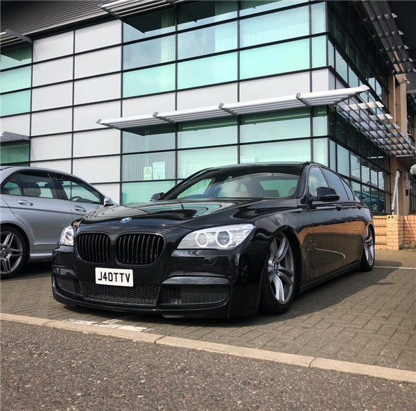 气囊减震李洋讲述老款宝马7系f02改装airbft气包减震器低趴案例