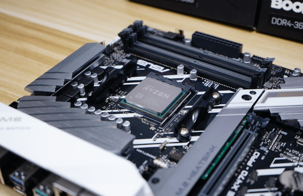 主板是华硕prime x470-pro,也算当时华硕的次旗舰了(除了rog败家之眼)