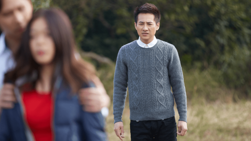 一个被名字"压死"的歌手,当年金星曾劝其改名,如今沦为服务生_海鸣威