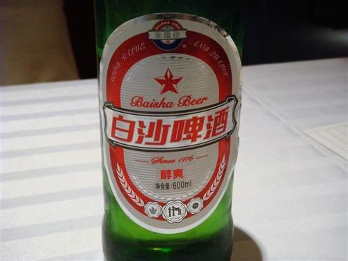 白沙啤酒的前身是长沙啤酒厂,始建于1976年,是湖南首家啤酒企业.