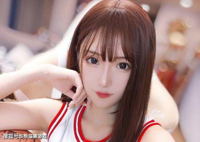 pdd查房腐团儿眼睛都直了这姑娘有东西弹幕一句话吓得立马跑路