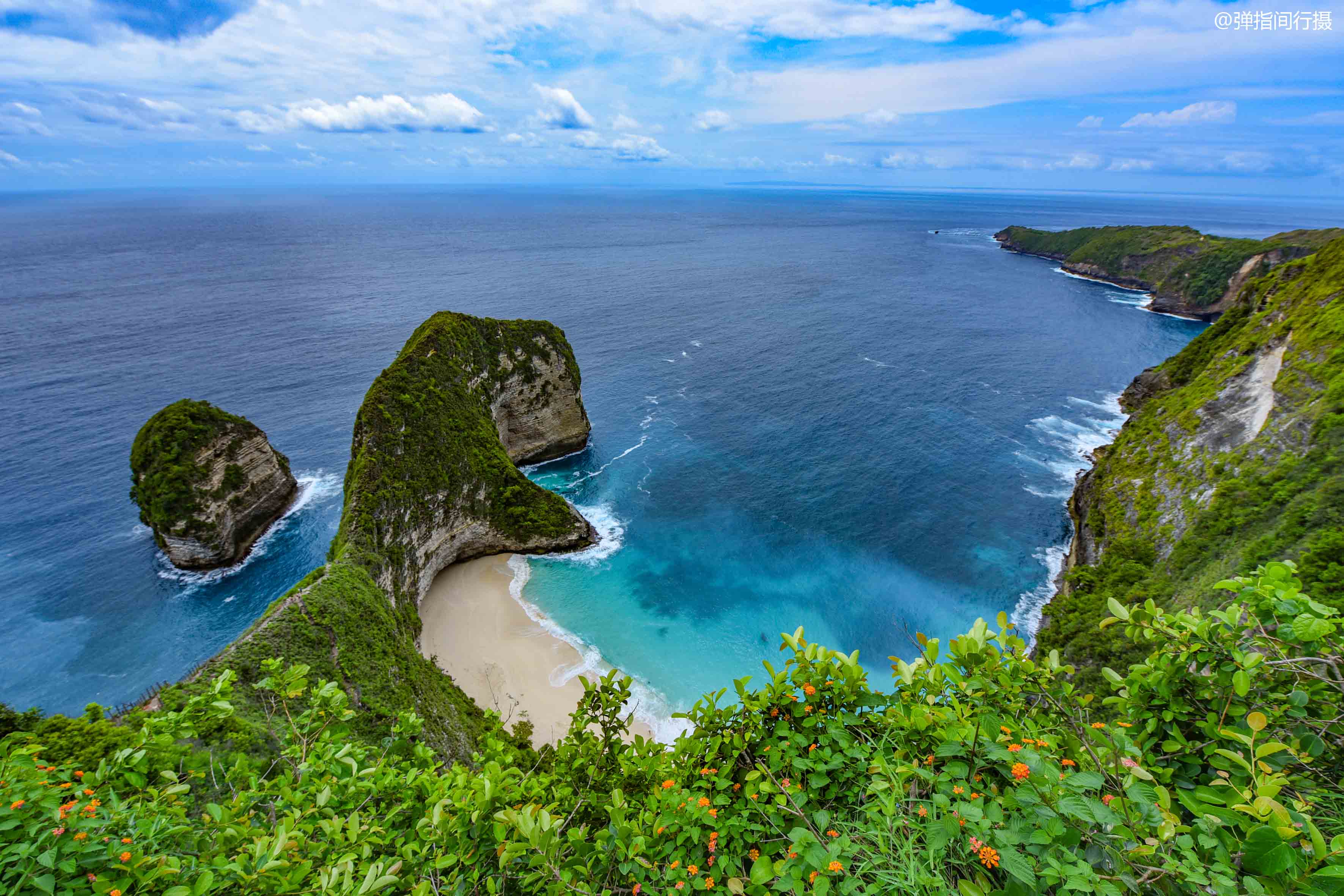 印尼新晋网红海岛,一直藏在巴厘岛附近,风光奇美却鲜有人知