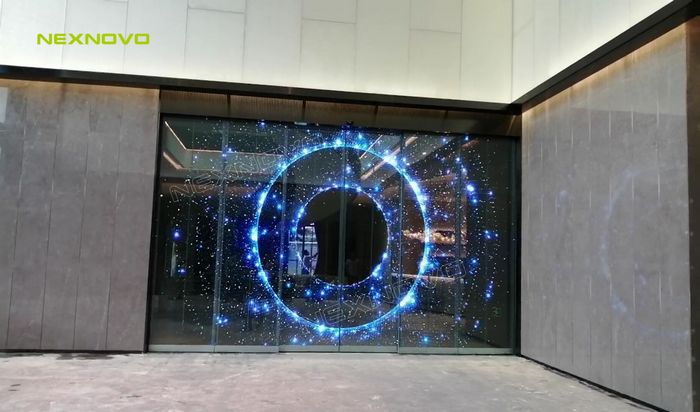 晶泓透明玻璃屏,让玻璃秒变广告显示屏