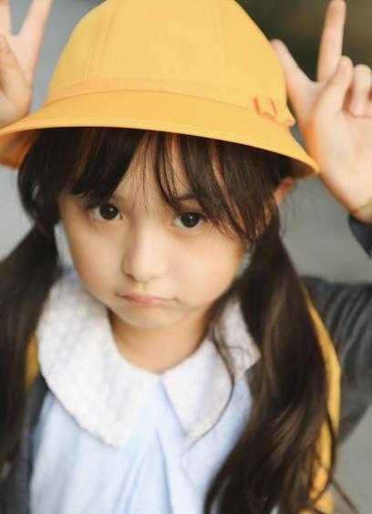 "3岁倾城,5岁倾国",因长相呆萌可爱备受关注,收获粉丝无数_刘楚恬