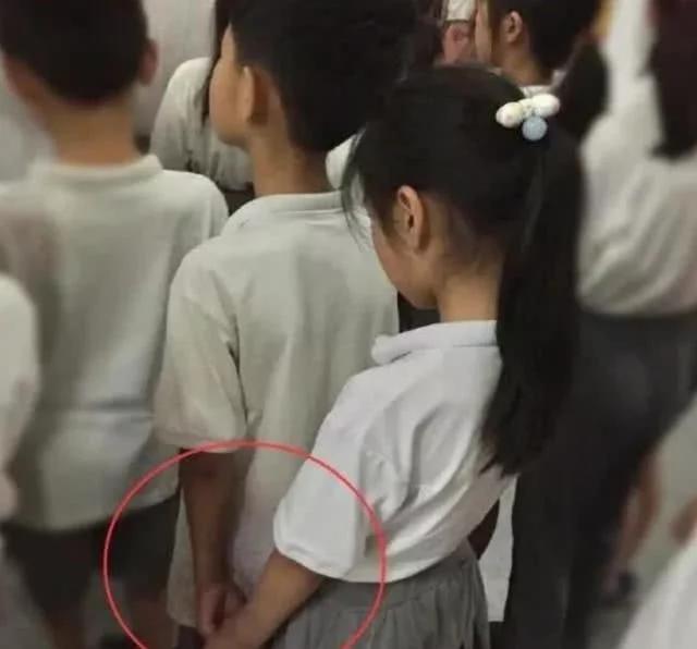 初三女生一封情书火了网友三观很正即使早恋也不会管