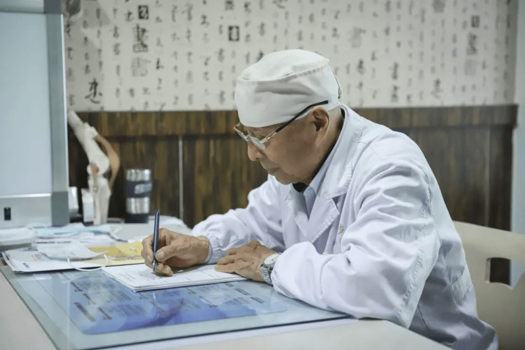 苏州名医专访 刘忠义:退伍后,开始了20多年小针刀探索之路