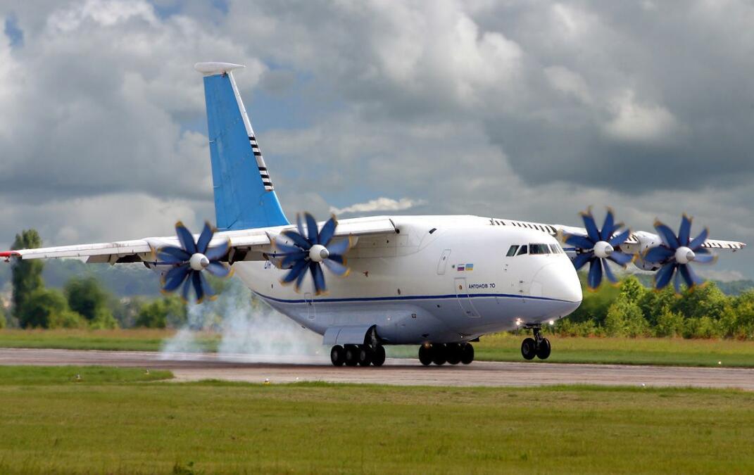 我国缺乏大型运输机,安70性能优异还节省燃料,为何却看不上?