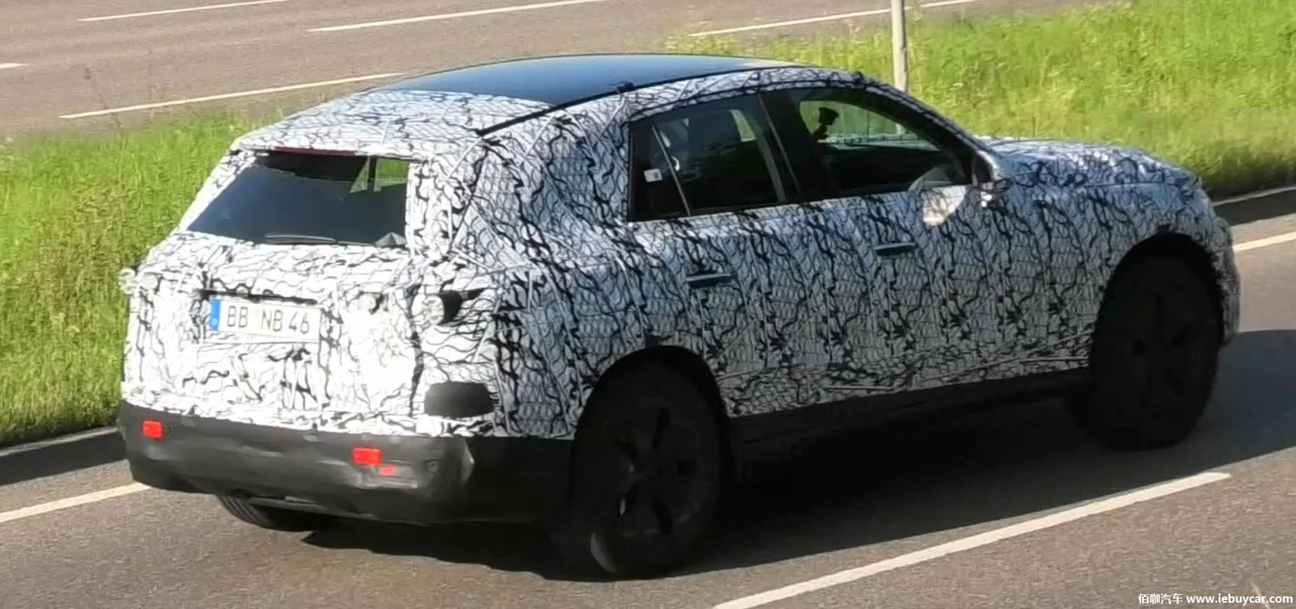 2022款梅赛德斯奔驰glc测试谍照搭载20动力2022年正式推出
