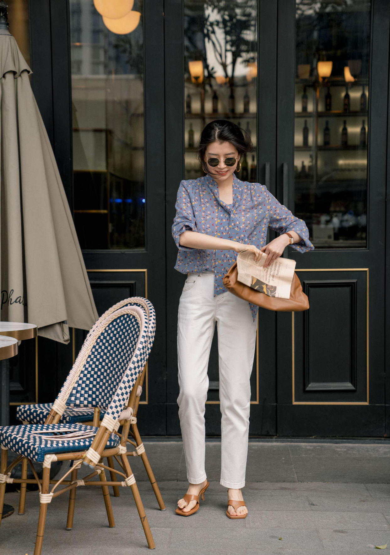 三木最近超爱穿冷色系衬衫搭配豆腐裤好小清新又优雅