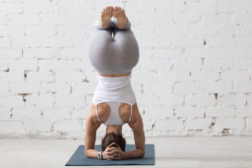 腿型不够纤细?每天练习6个瑜伽动作,练出"有缝儿"的大腿