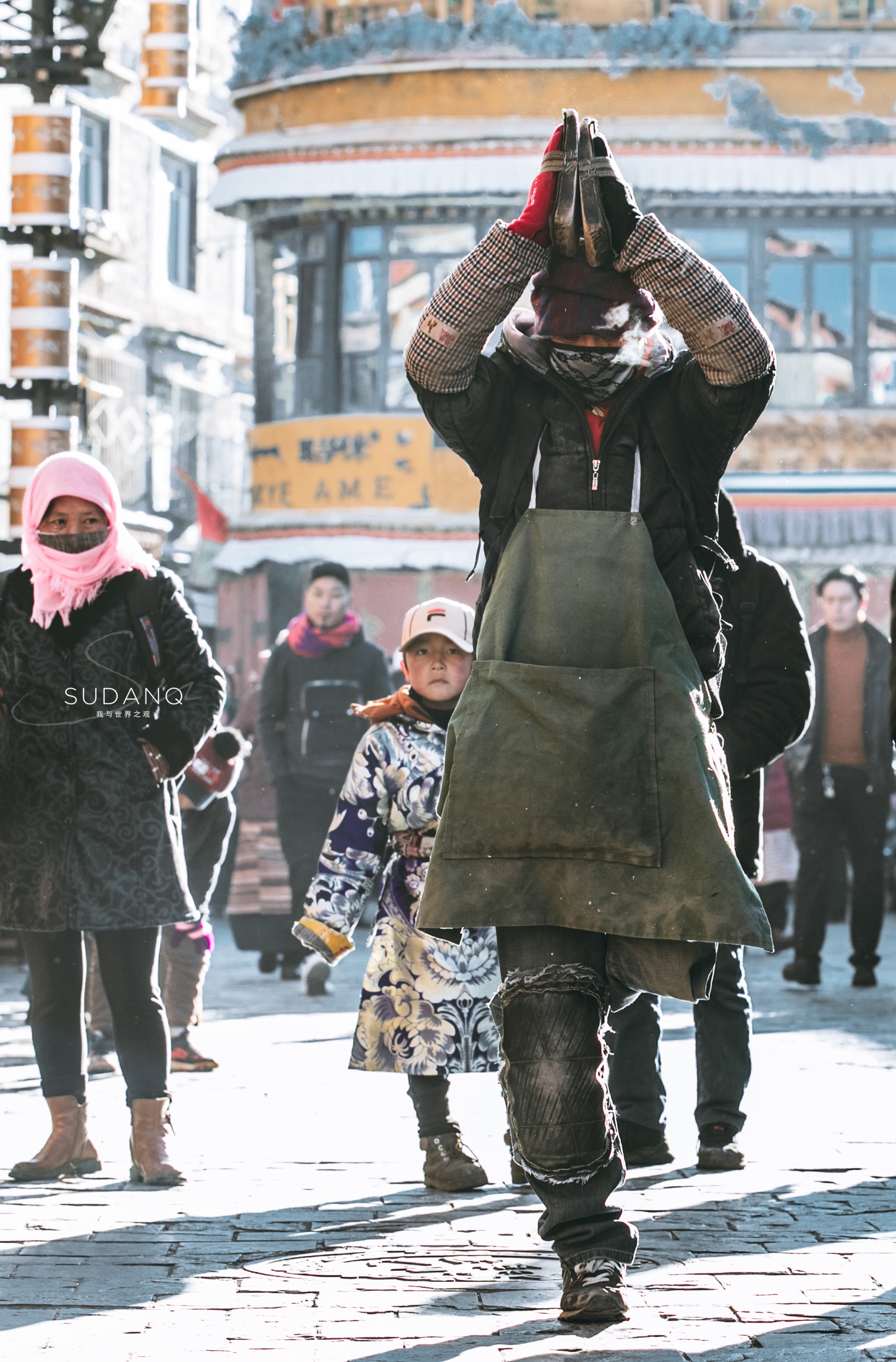 拉萨街拍海拔3650米的人间风光世界上海拔最高的城市之一