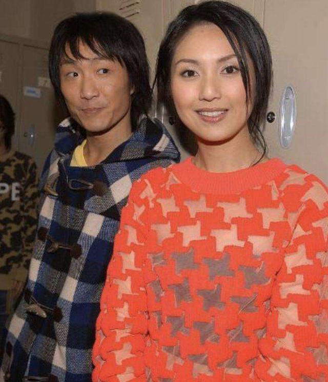 郑中基送歌追到杨千嬅,和阿sa隐婚4年,曾飞机闹事赔到倾家荡产