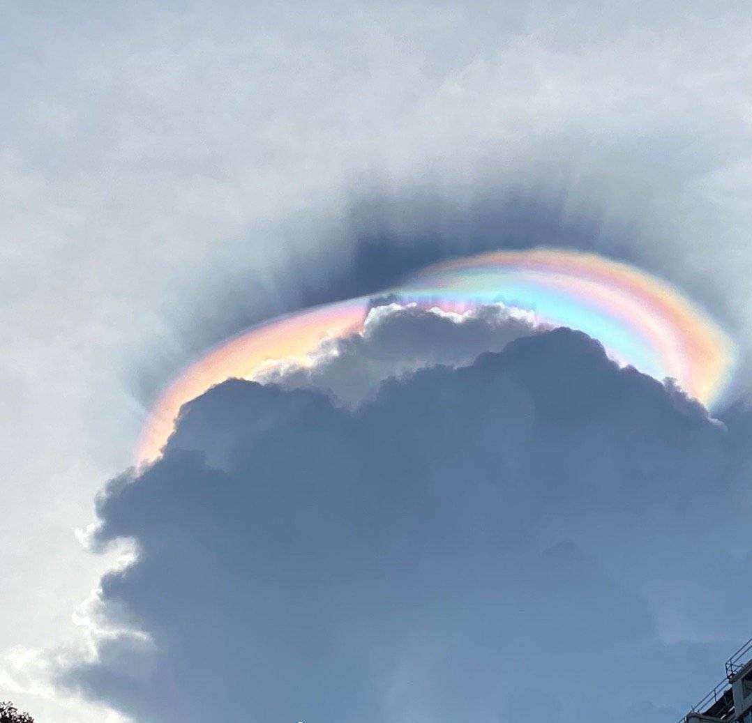 彩虹云朵图片真实照片图片