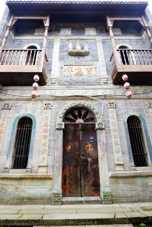 老字号药店"吉生祥"建于民国初年,施工期长达三年,单单是雕刻精美的