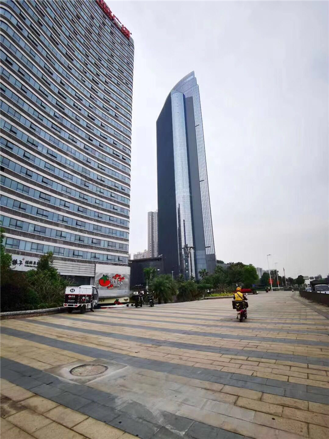 万达购物广场,厚街广场,南茗购物中心,维也纳酒店,喜来登酒店,希尔顿