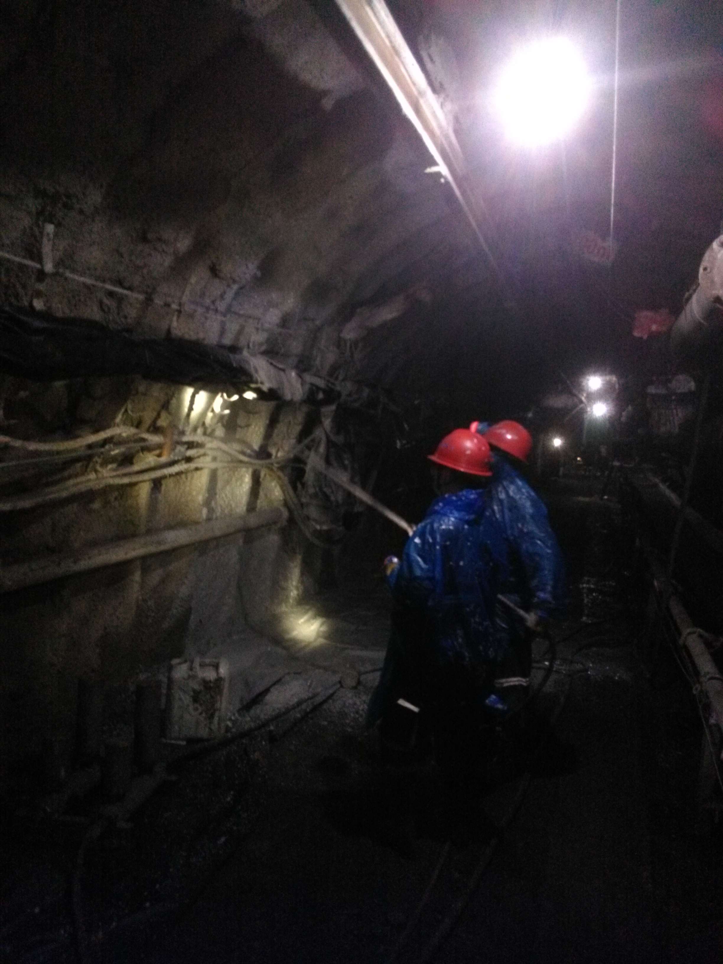 煤礦井下巷道噴塗防滅火技術_手機搜狐網