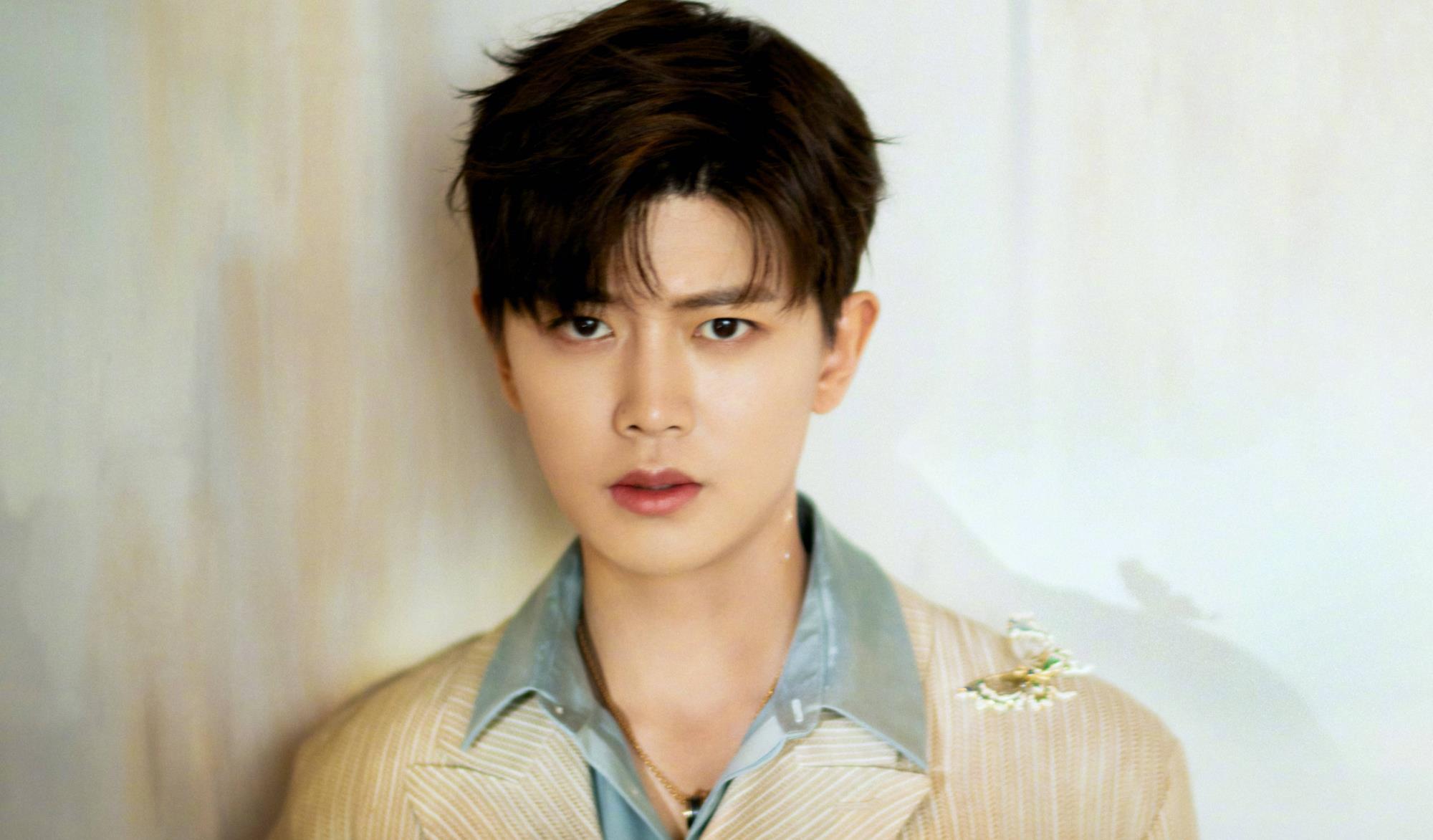 任嘉伦谈《暮白首》,圆了自己好多梦,双重角色很过瘾_电视剧