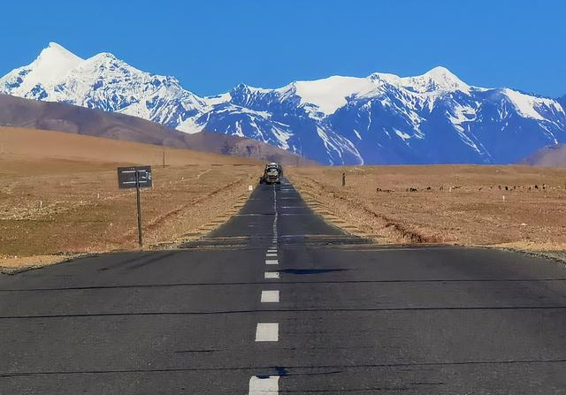 万里自驾单车独行60后光头浪子挑战天路新藏线路途艰辛终圆满