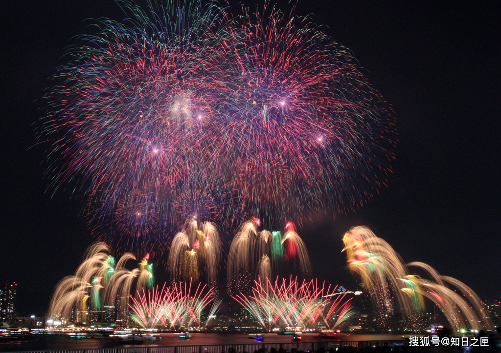 至少要去看一次的日本5个烟花大会!