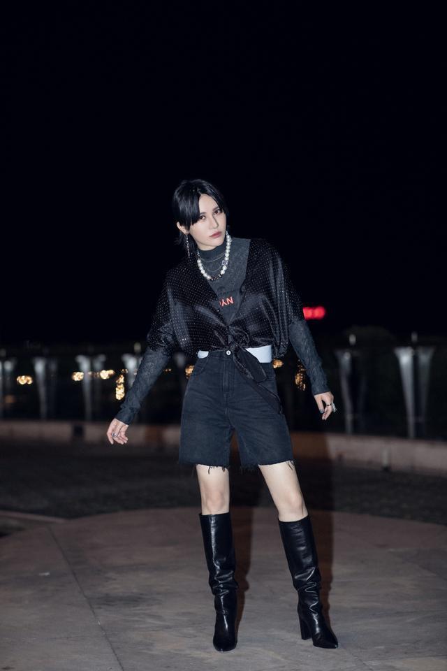 原创看懂尚雯婕的时尚才知道中性穿搭并不丑