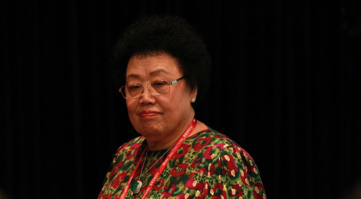 原创北京最大隐形富豪,王府井旁一条街都属于她,化妆品比黄金还贵