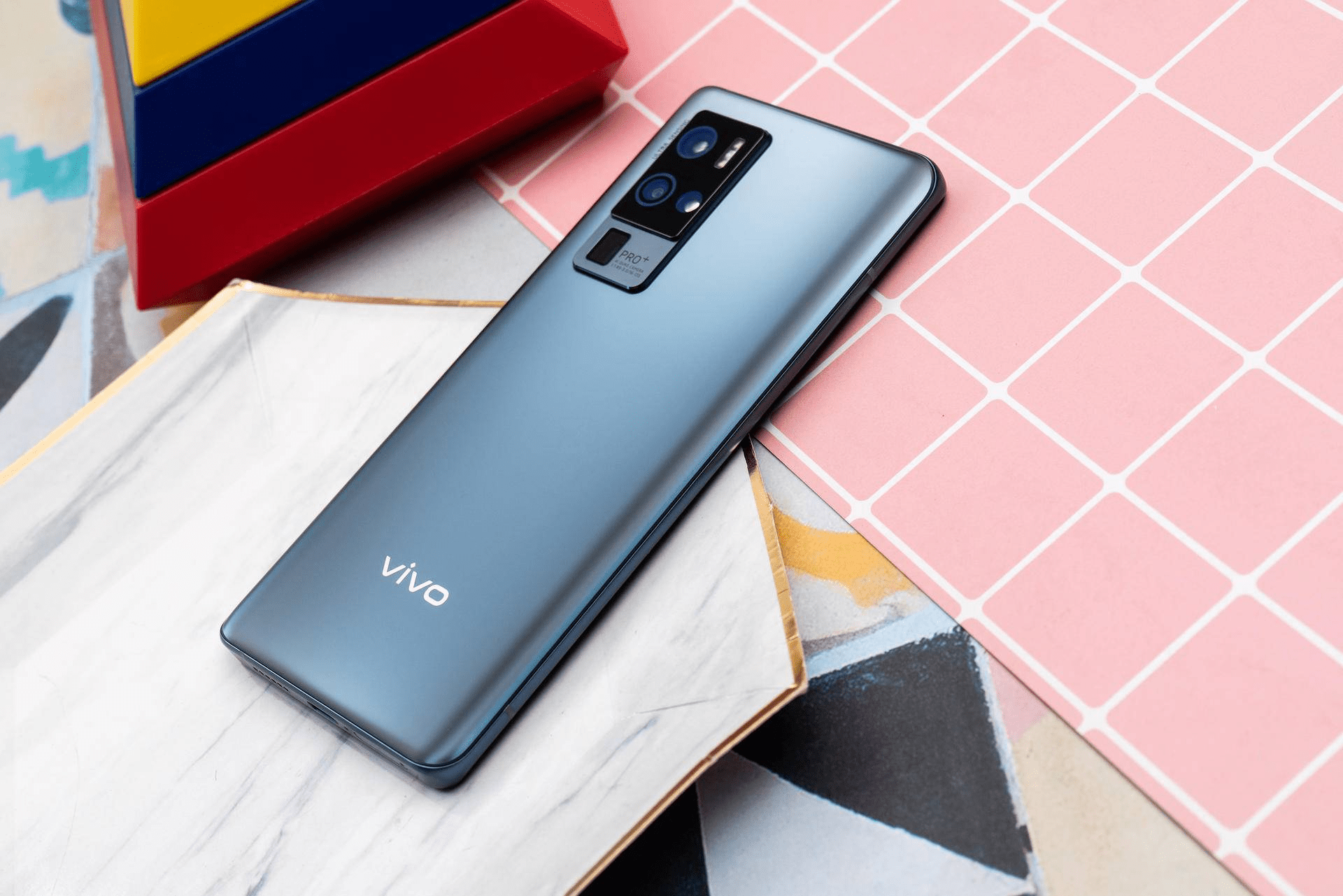 被称为"完美旗舰"的vivo x50 pro 有多强?颜值拍照已达巅峰