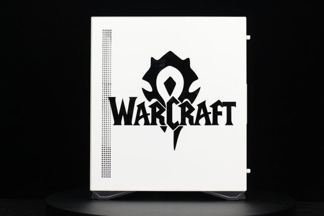 我在机箱的前面板和电源仓上diy了部落和魔兽世界warcraft的logo