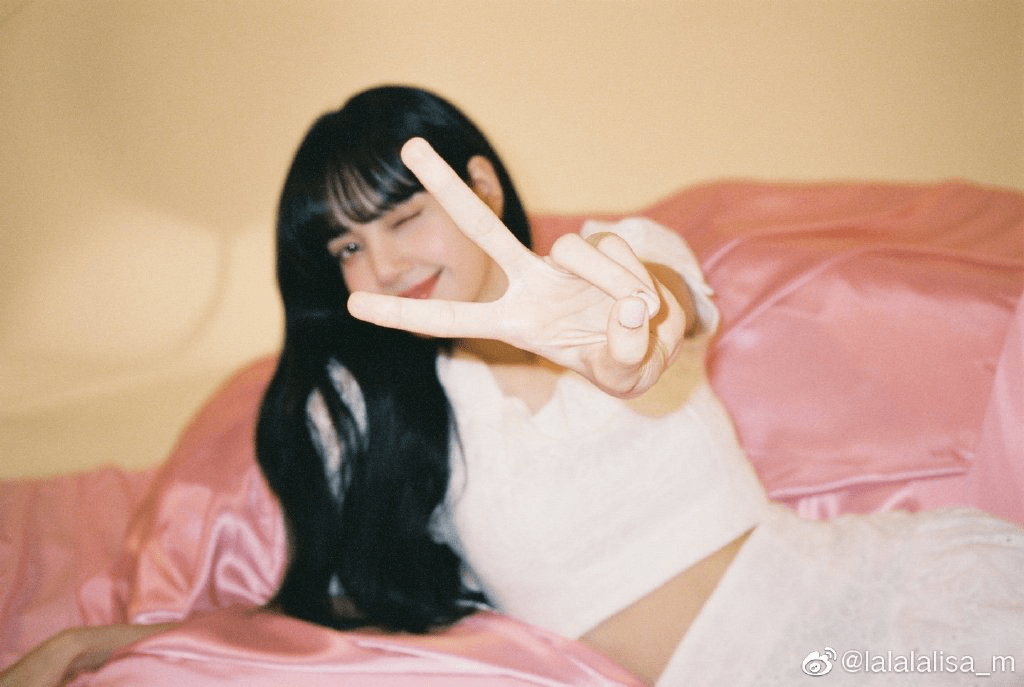 人间芭比lisa参加《青春有你2》后吸粉无数