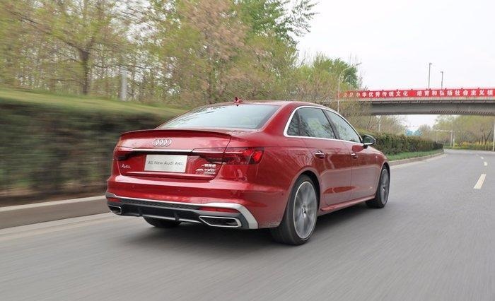 豪华b级车别漏看它,配置丰富做工好,提供2.0t和双离合波箱_奥迪