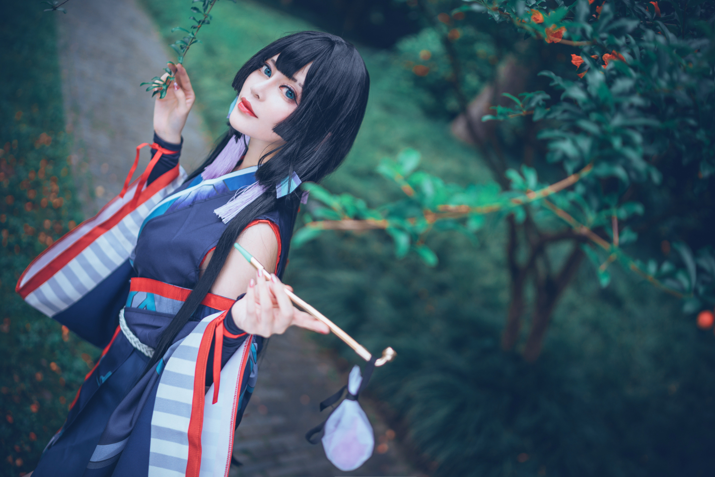 每日图鉴大赏,《阴阳师》烟烟罗cos,烟如绫罗,美人如画!