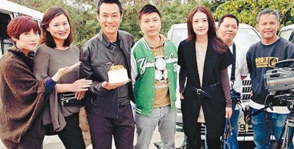 当初他们刚在一起的时候,张兆辉就去到郭碧妍家里拜访了长辈,还承诺