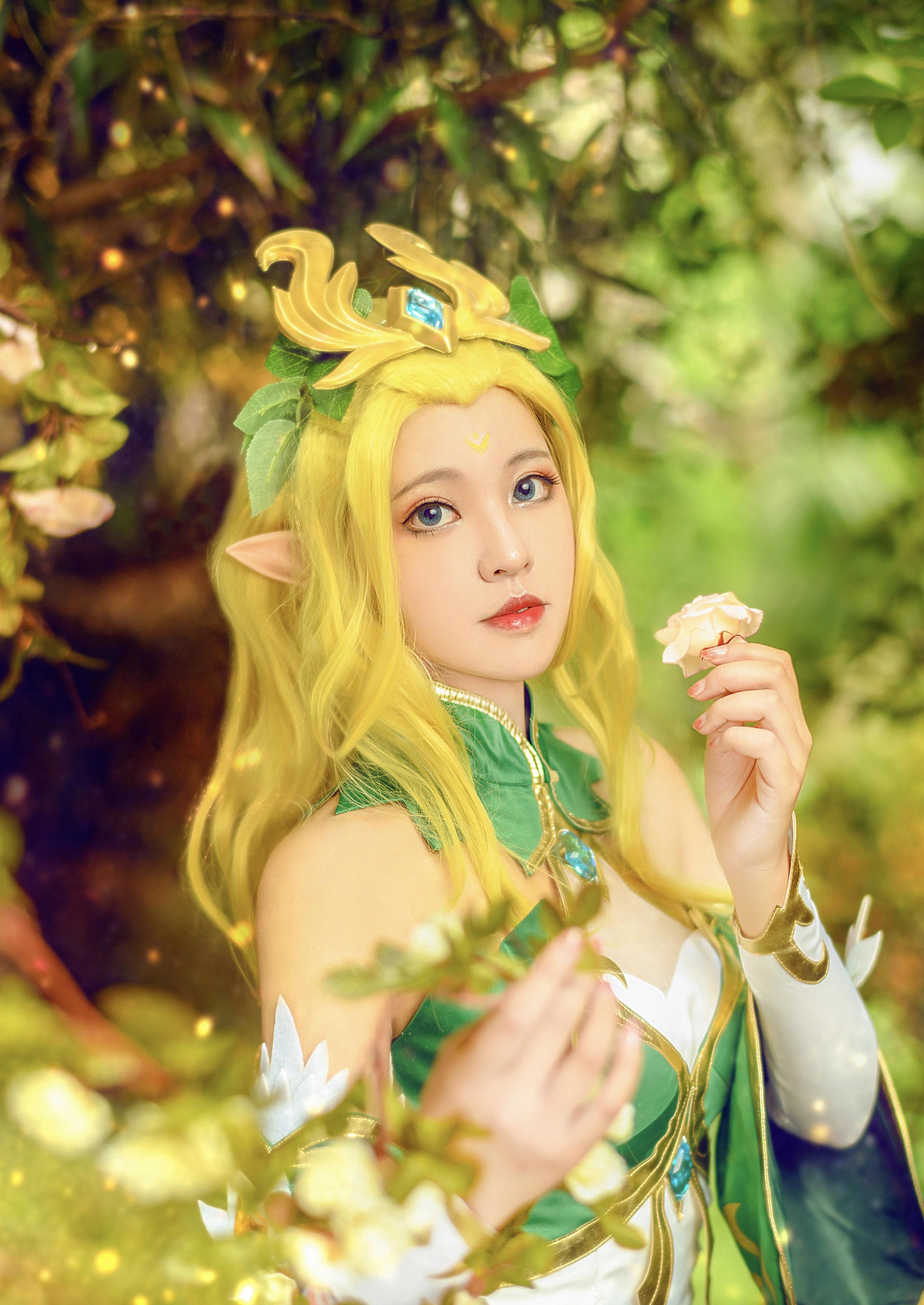 cosplay王者荣耀王昭君踏娇球v