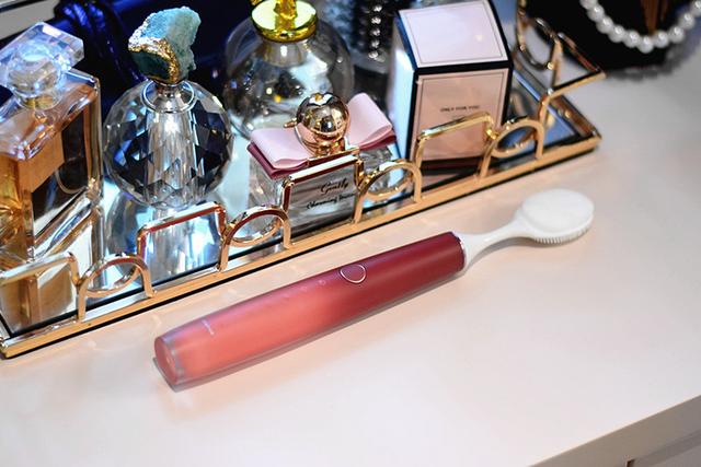 神仙颜值的多功能罗曼声波电动牙刷t40送爱人的最佳礼物找到了