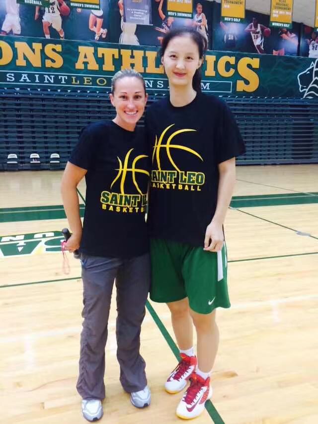 96年小姑娘195米女篮孙铭遥参加了2017wnba选秀