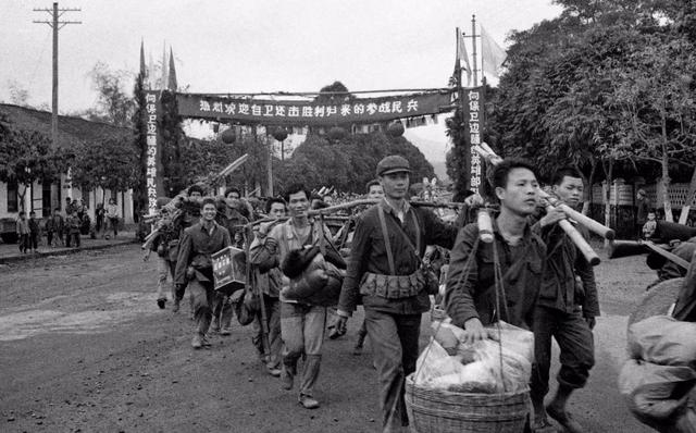 一,配合部队,防御边境