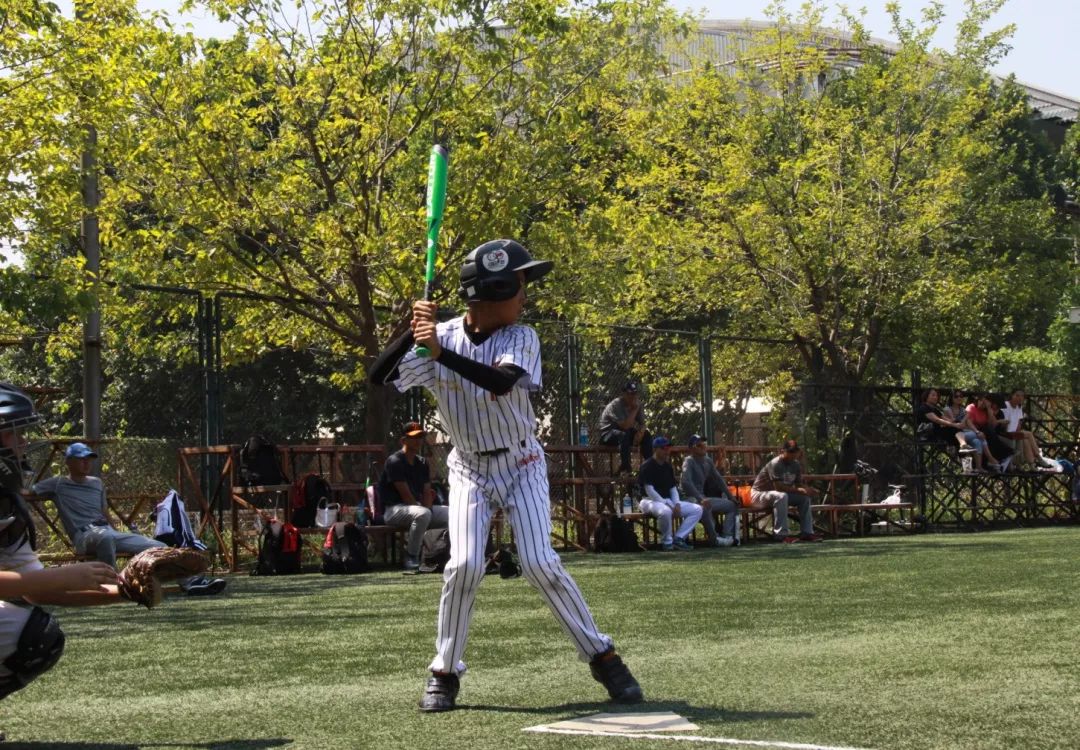 强棒天使队第三届清华大学尹嘉瑞杯少年棒球邀请赛夺冠!