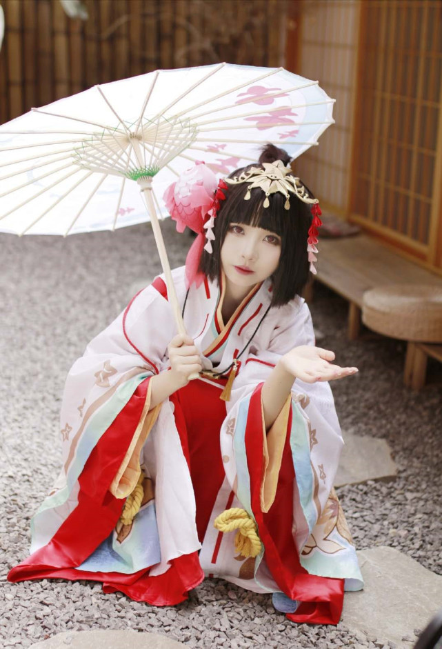 阴阳师神乐cos好像掉进了温柔海里