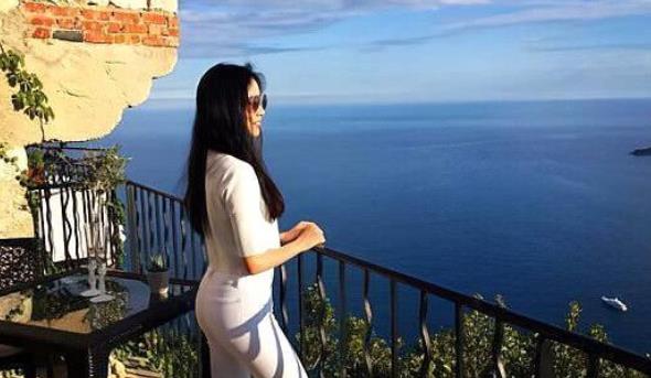 她是中国最美90后女富豪,"富四代"企业家,手握千亿帝国!_谢其润