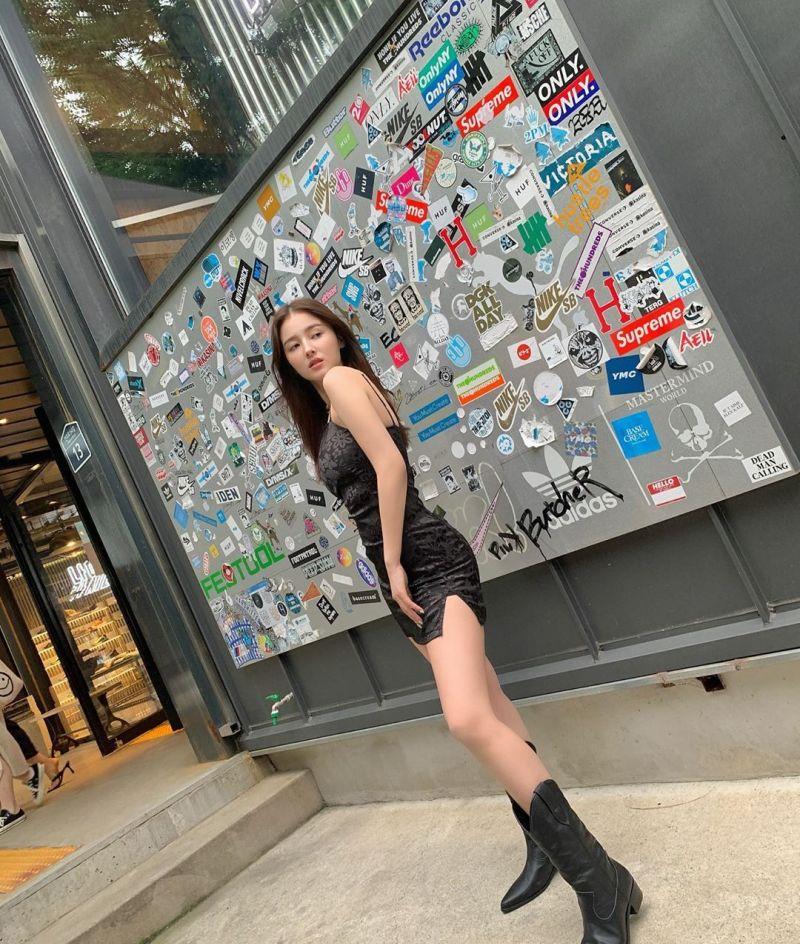 夏天是小仙女们显露身材的季节,如何搭配才能显高显瘦显身材,nancy本