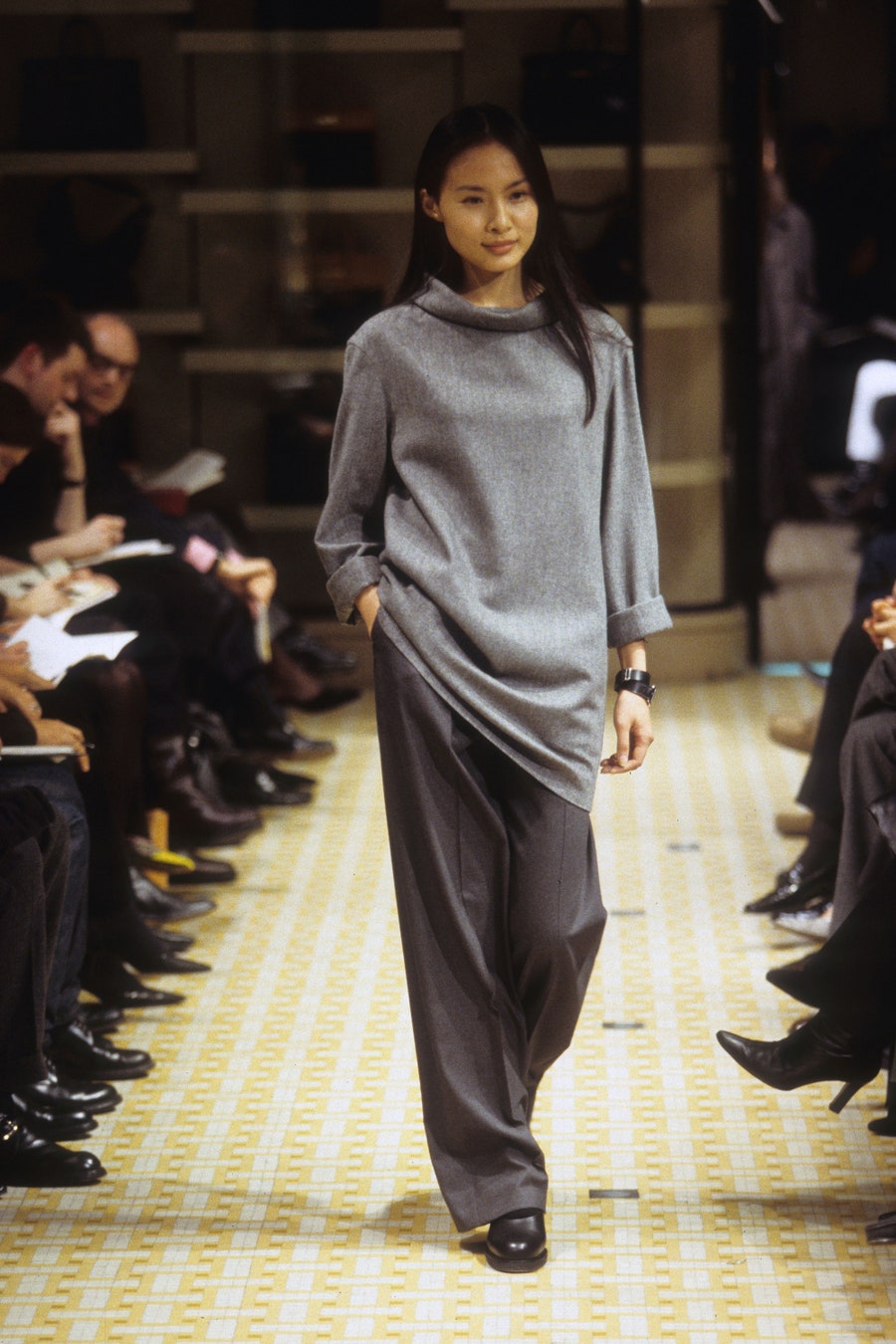 时装周经典回顾丨爱马仕1999年秋冬系列,简约大气