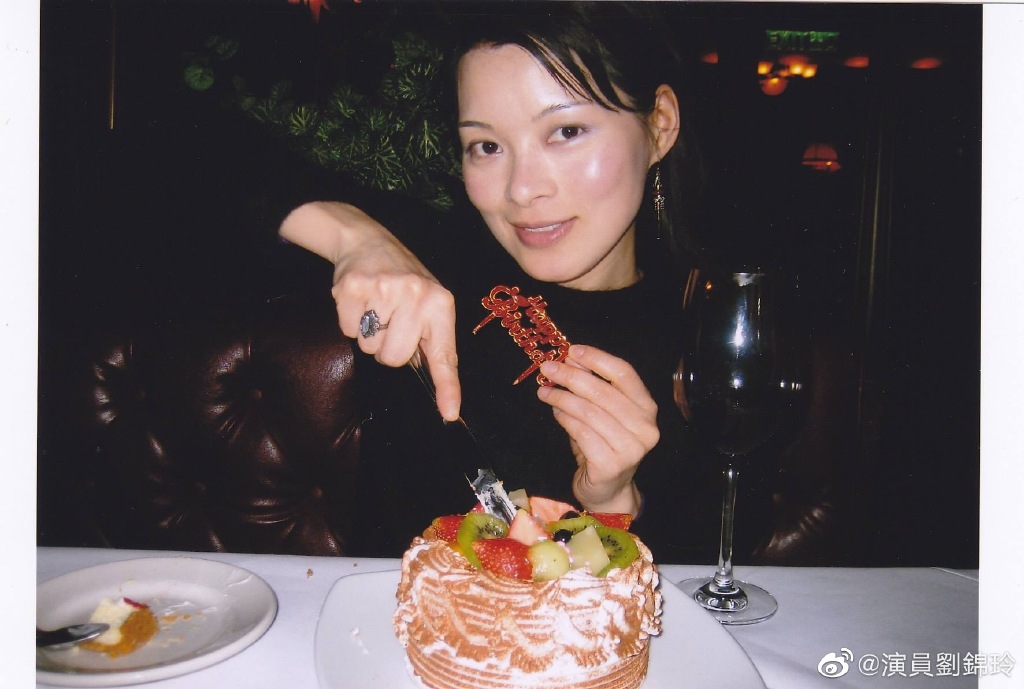 美人不迟暮!刘锦玲 的图集