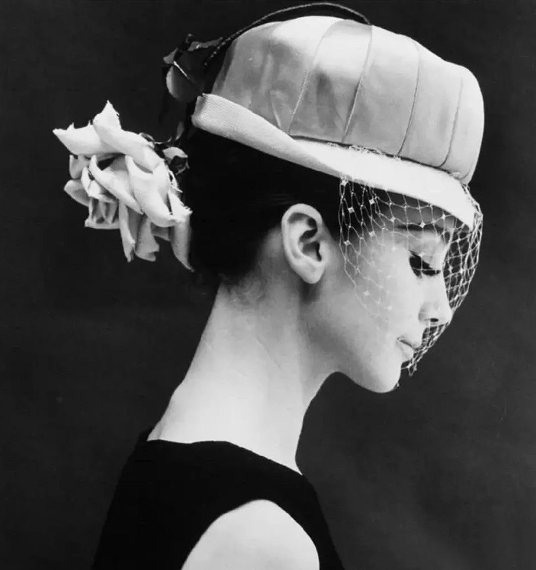 原创一个女人死后27年仍被奉为经典奥黛丽赫本的传世时尚